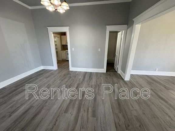 5th image of 1031 E Lee Ave