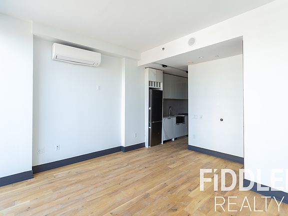 4th image of 42-22 27th St #1802A