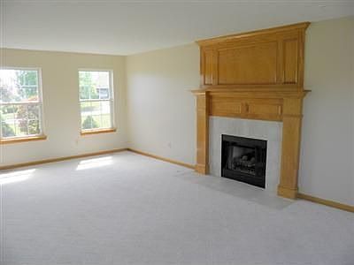4th image of 242 Creekview Cir