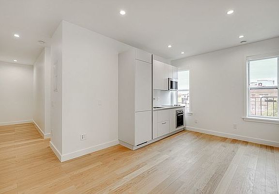 5th image of 95 Linden Blvd #35A1