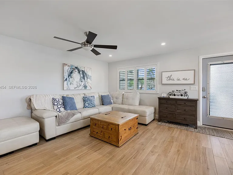 72 Monaco Ct #72-B — Photo 12