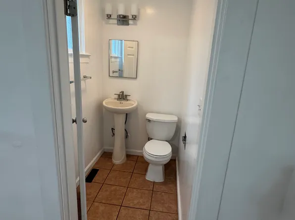 662 Dow Ave, Carnegie, PA 15106