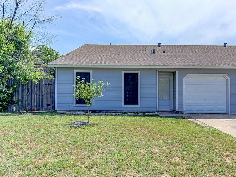 1603 Dale Cv — Photo 1