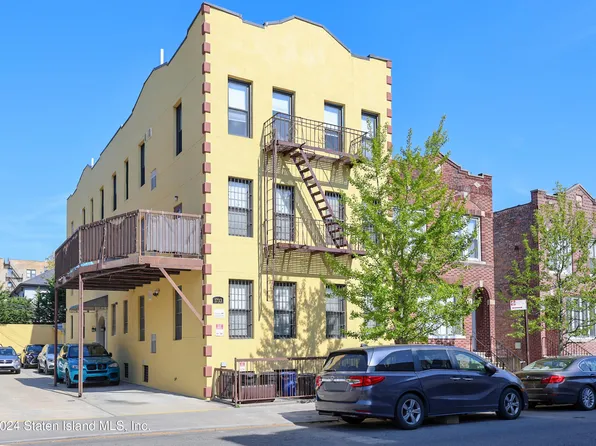 1733 E 4th St #3-B, Brooklyn, NY 11223