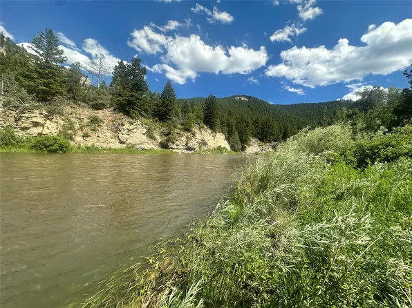 Castle Bar Cabin Sites White Sulphur Spgs, White Sulphur Springs, MT 59645