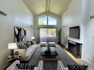 1531 Camden Ave #PENTHOUSE 3, Los Angeles, CA 90025