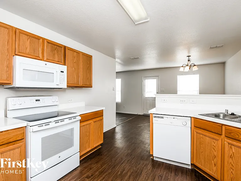 6624 Meadow Way Ln — Photo 8