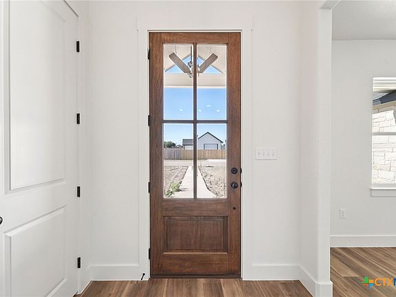 2nd image of 5207 Hollow Ranch Dr
