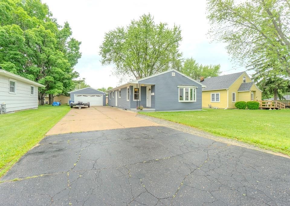 1st image of 1601 SHERIDAN ROAD