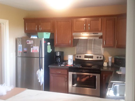 4th image of 1403 Summit Dr #1403