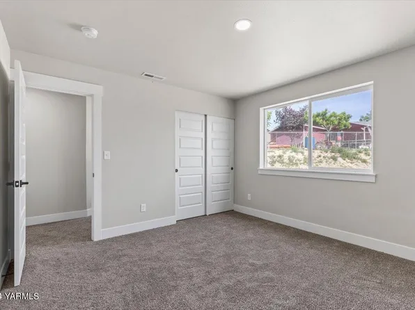 Nka Sw Crescent Ave #77, Sunnyside, WA 98944