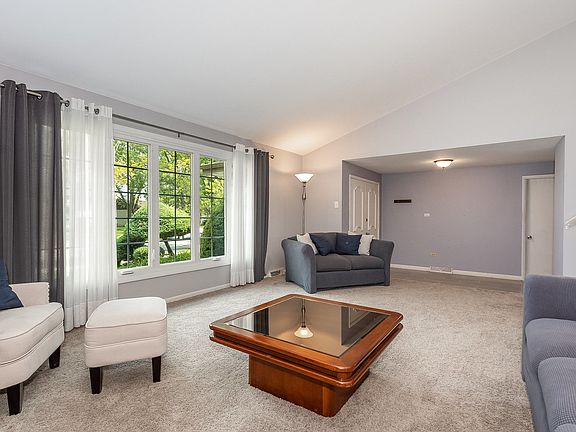 3rd image of 9101 Sheri Ln