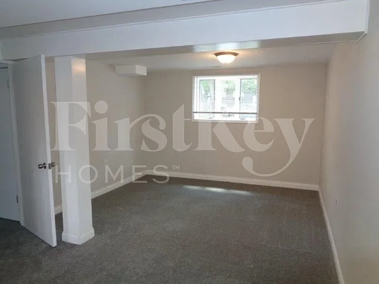 451 E Mulberry Ct — Photo 15