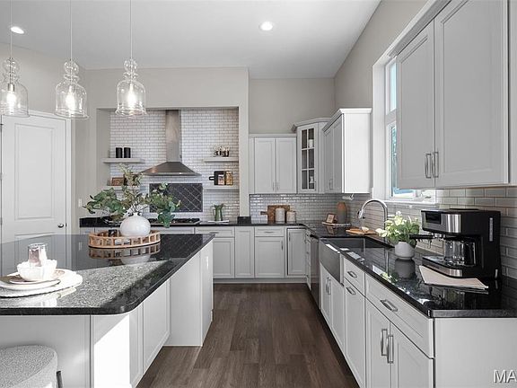 2nd image of 137 Woodspur Dr
