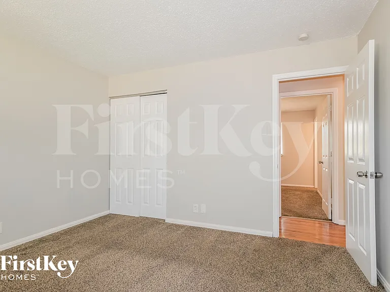 2288 Kingsford Dr — Photo 10
