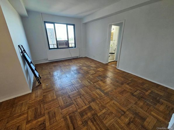 1507 Metropolitan Ave APT 10E
