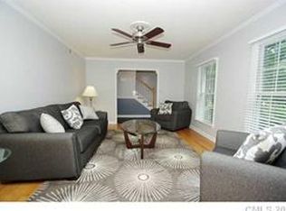 141 Sunnywood Ln, Charlotte, NC 28270