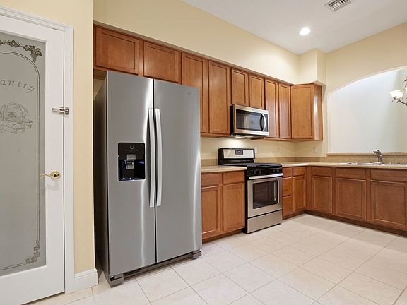 3rd image of 8426 Maria Ct #10