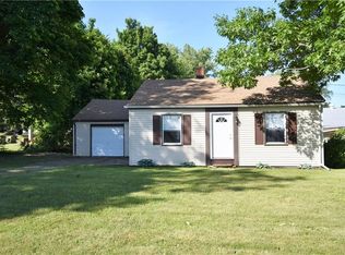 3465 S Roberts Rd, Fredonia, NY 14063