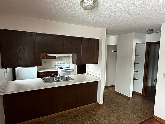 5th image of 802 & 806 5th St SE #806-3