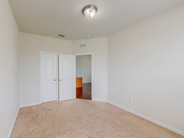 8100 Horseman Rd — Photo 19