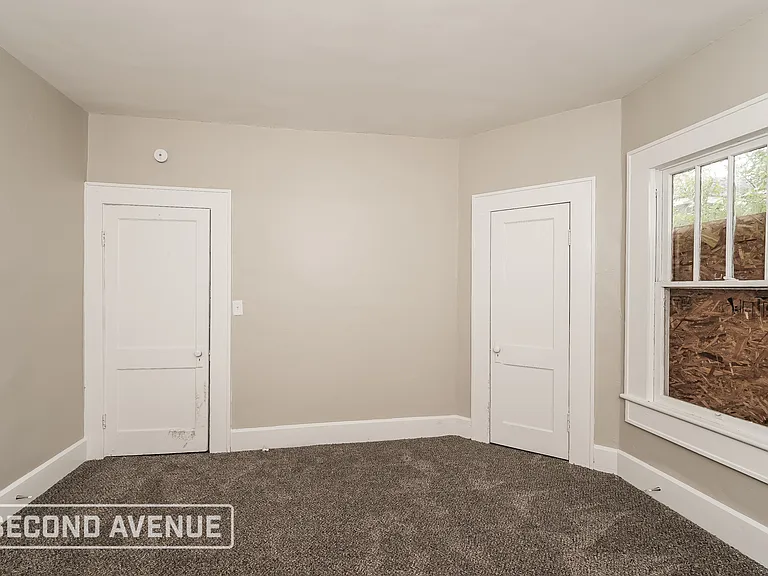2800 Avenue H — Photo 14