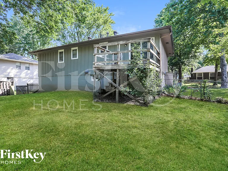 1805 SW Speas Dr — Photo 17