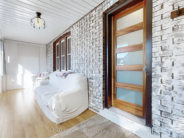 14 Myrtle Ave — Photo 10
