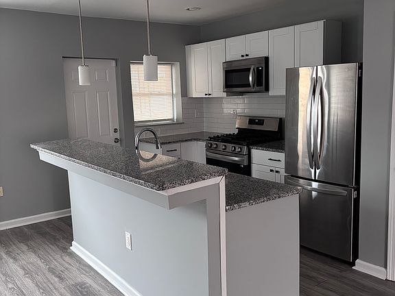 2nd image of 10 S Rosedale St