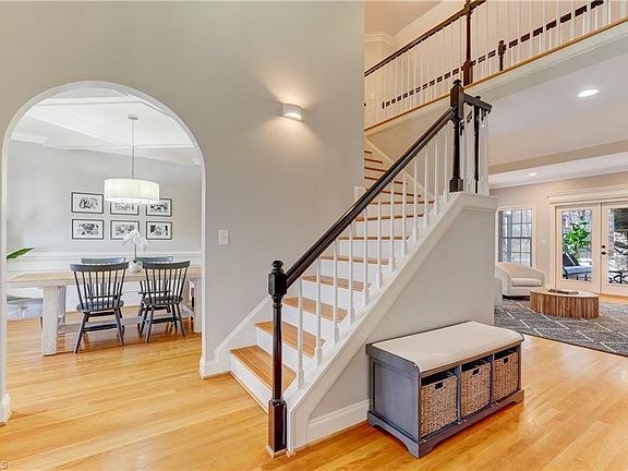 3rd image of 2435 Retriever Ln