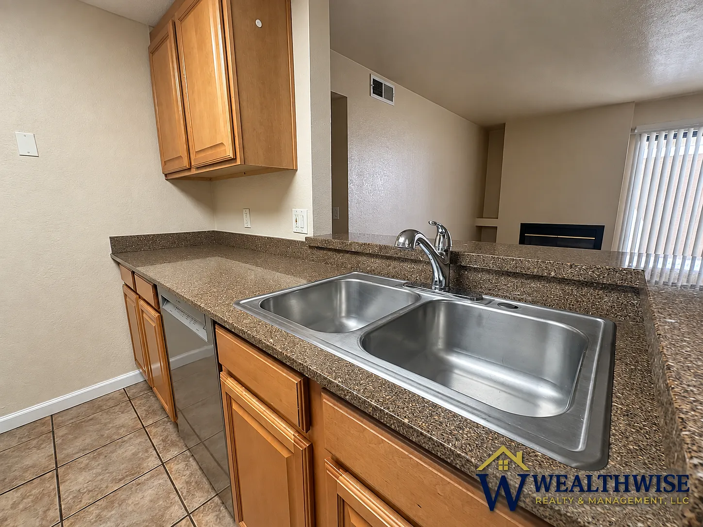 3 bed, 2.0 bath, 1113 sqft, $1,495 — Photo 4