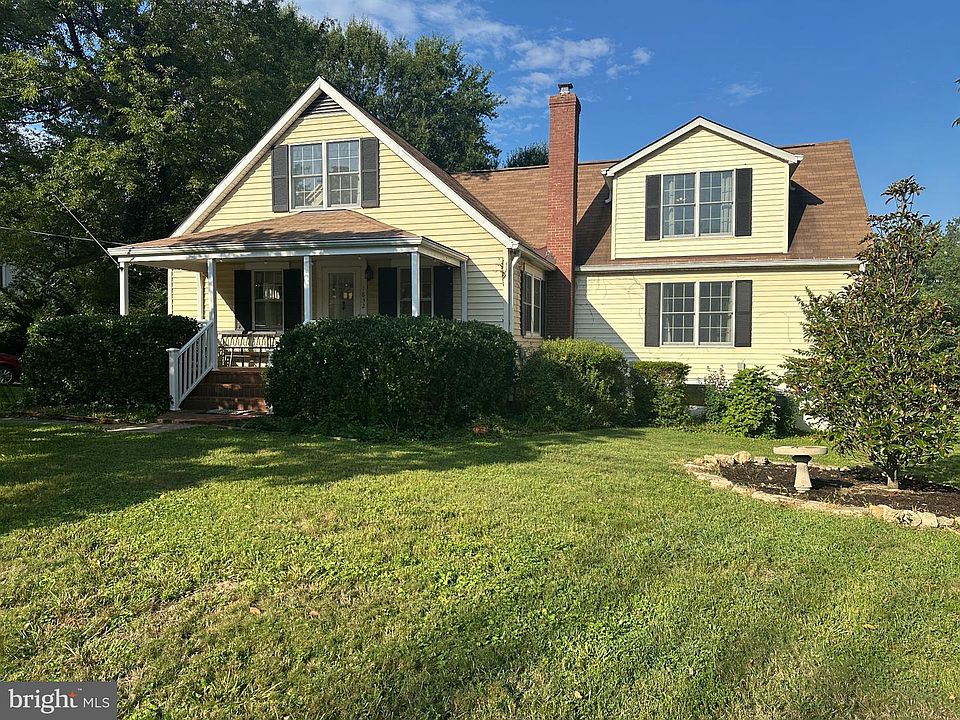 1st image of 1832 Birch Rd