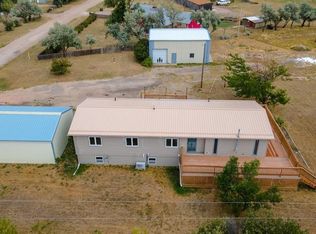 3 Miller Rd, Glenrock, WY 82637