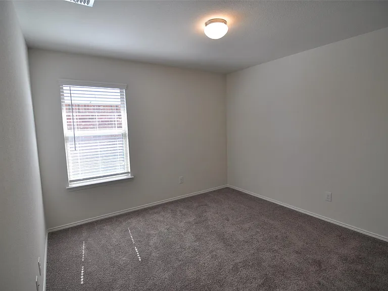 8913 Zubia Ln — Photo 12
