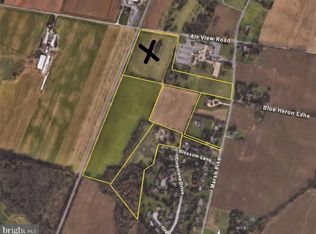 19625 Air View Rd, Hagerstown, MD 21742