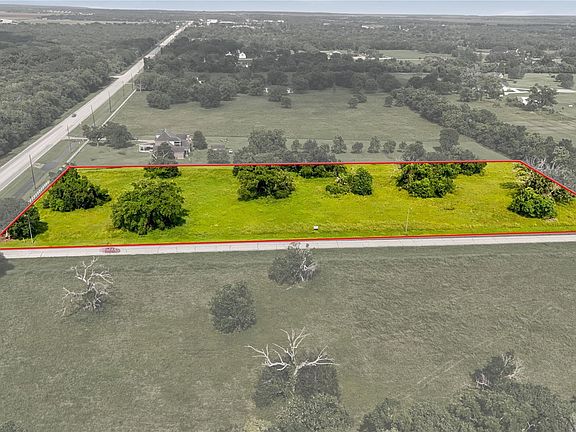 4th image of 1011 W Fm 1462