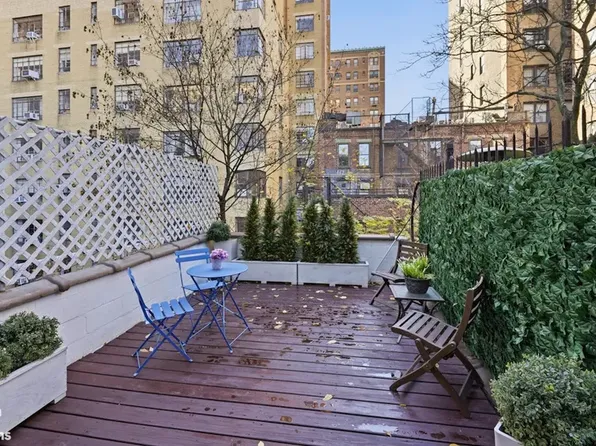 14 West 87th Street image 12 of 14