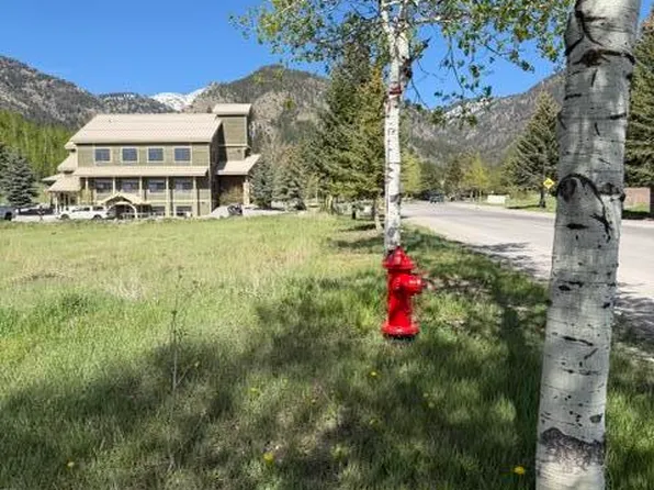 2 Vista Cir, Thayne, WY 83127