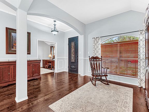 2nd image of 1075 Colleton Ln