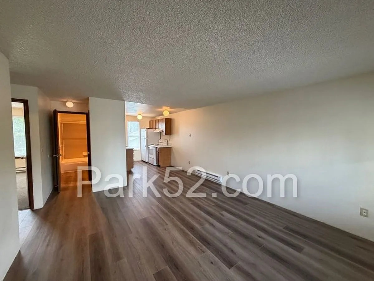 Building Photo - 6601 S Tyler St #13