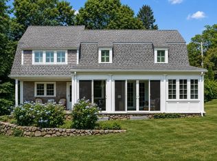 51 Davis St, Tisbury, MA 02568