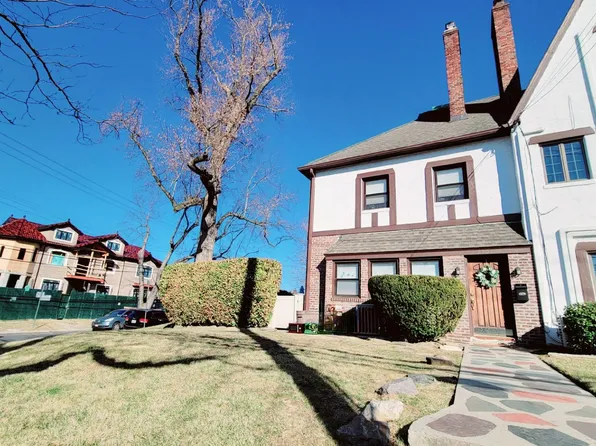 2901 Bell Boulevard, Bayside, NY 11360