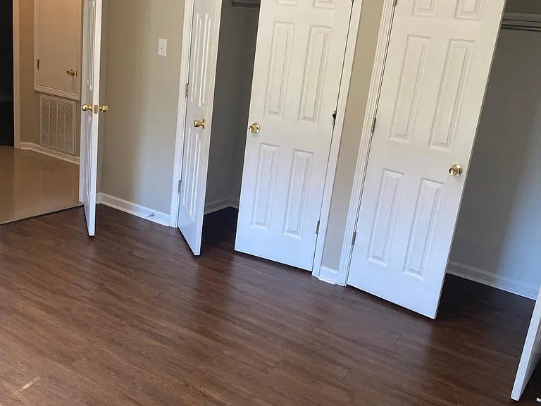 2704 Cypress St — Photo 9
