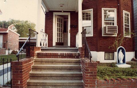 90-42 52 Avenue before box houses
