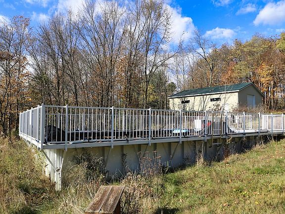 3rd image of 6870 County Road 109