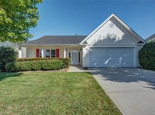 200 Ashton Bluff Cir, Mount Holly, NC 28120