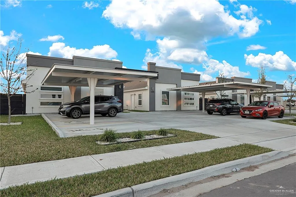 Building Photo - 12505 N 39th St