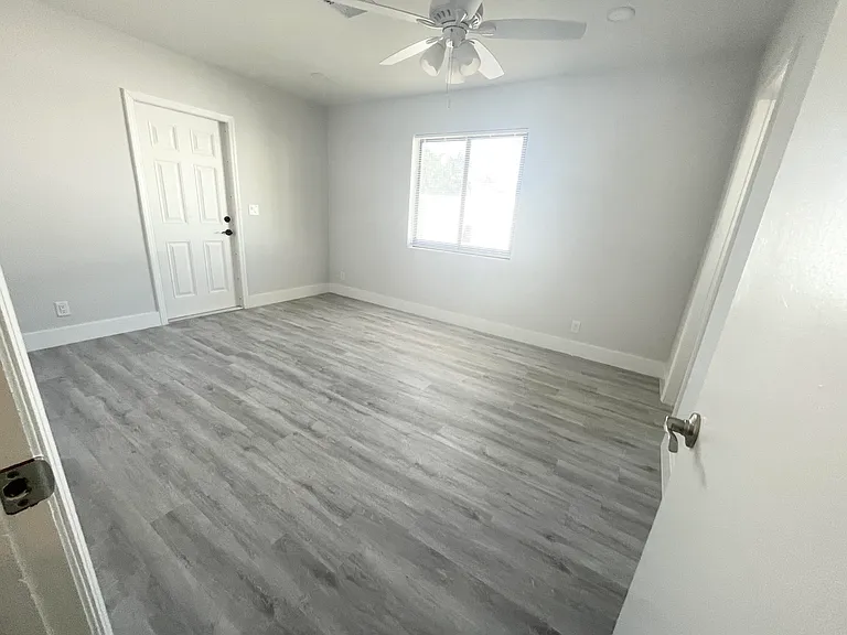 927 N L St — Photo 13