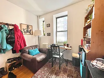 Rented by Century 21 Premier 