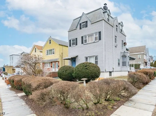 742 Avenue A, Bayonne City, NJ 07002